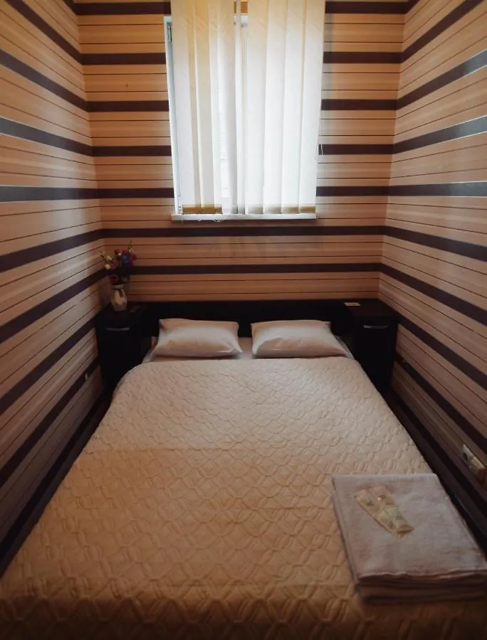 Uno Apart Hotel Kyiv Inn