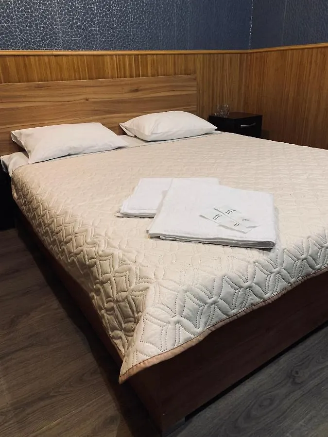 Uno Apart Hotel Kyiv 3*,